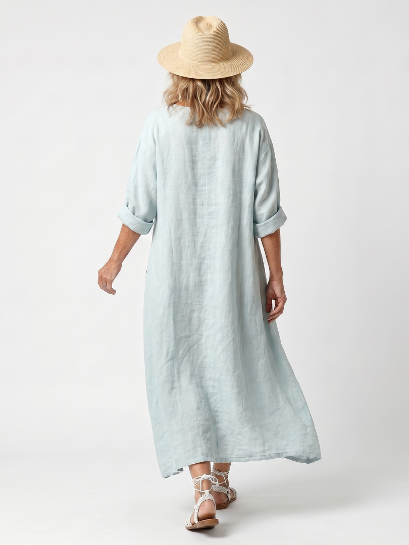 Kassiani | Broderad Oversized Midiklänning med Fickor